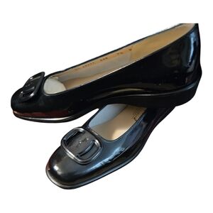 Vintage Ferragamo Gancini Patent Pumps 7.5B Black NIB